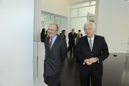 Signatura conveni de col·laboració entre Fundació MACBA i la Fundación AXA [Reportatge fotogràfic acte institucional]