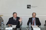 Signatura conveni de col·laboració entre Fundació MACBA i la Fundación AXA [Reportatge fotogràfic acte institucional]