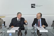 Signatura conveni de col·laboració entre Fundació MACBA i la Fundación AXA [Reportatge fotogràfic acte institucional]