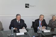 Signatura conveni de col·laboració entre Fundació MACBA i la Fundación AXA [Reportatge fotogràfic acte institucional]