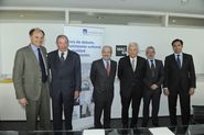 Signatura conveni de col·laboració entre Fundació MACBA i la Fundación AXA [Reportatge fotogràfic acte institucional]