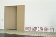 Gordon Matta-Clark, 1969-1978. Reorganització de l'estructura mitjançant el dibuix [Reportatge fotogràfic exposició]