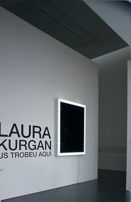 Laura Kurgan. Us trobeu aquí [Reportatge fotogràfic exposició]