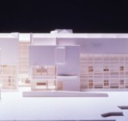 Maqueta avantprojecte edifici MACBA [Reportatge fotogràfic de la construcció de l'edifici MACBA]