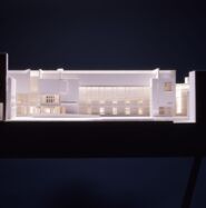 Maqueta avantprojecte edifici MACBA [Reportatge fotogràfic de la construcció de l'edifici MACBA]