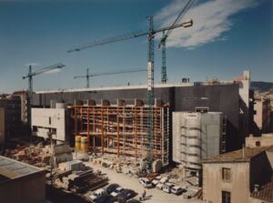 Construcció edifici MACBA [Reportatge fotogràfic de la construcció de l'edifici MACBA]