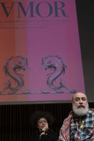 Presentació d'El libro de buen vmor. Sexualidades raras y políticas extrañas -- Autogestió porca: Trobada de col·lectius queer autogestionats. Seminari PEI obert [Reportatge fotogràfic activitat]